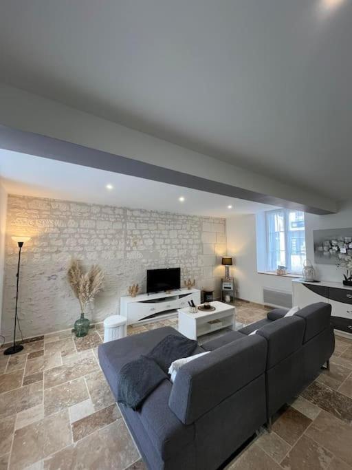 Charmante Maison De Bourg Cosy Acces Wifi Sepmes Exterior foto